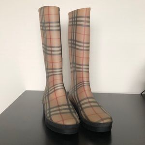 Burberry rain boots